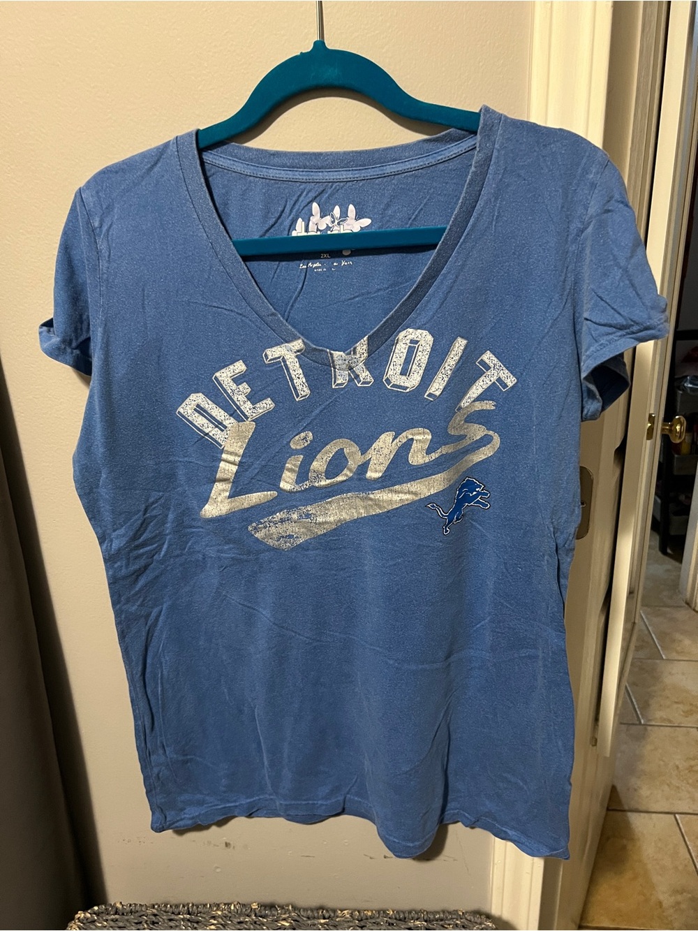Detroit Lions Women's Blue V-Neck Tee
